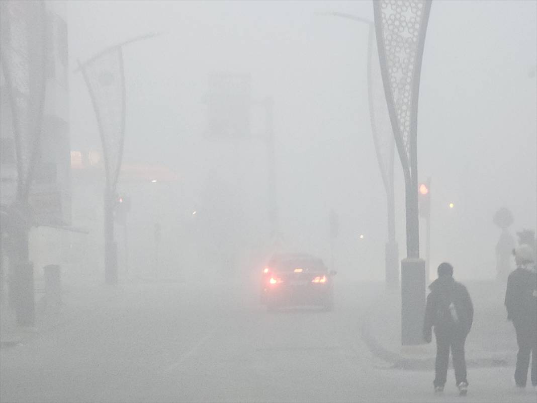 Konya’da yoğun sis! Görüş mesafesi 20 metreye düştü 3